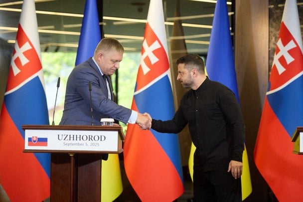 Зеленський "помирився" з прем'єром Словаччини і запросив до Києва: яка причина