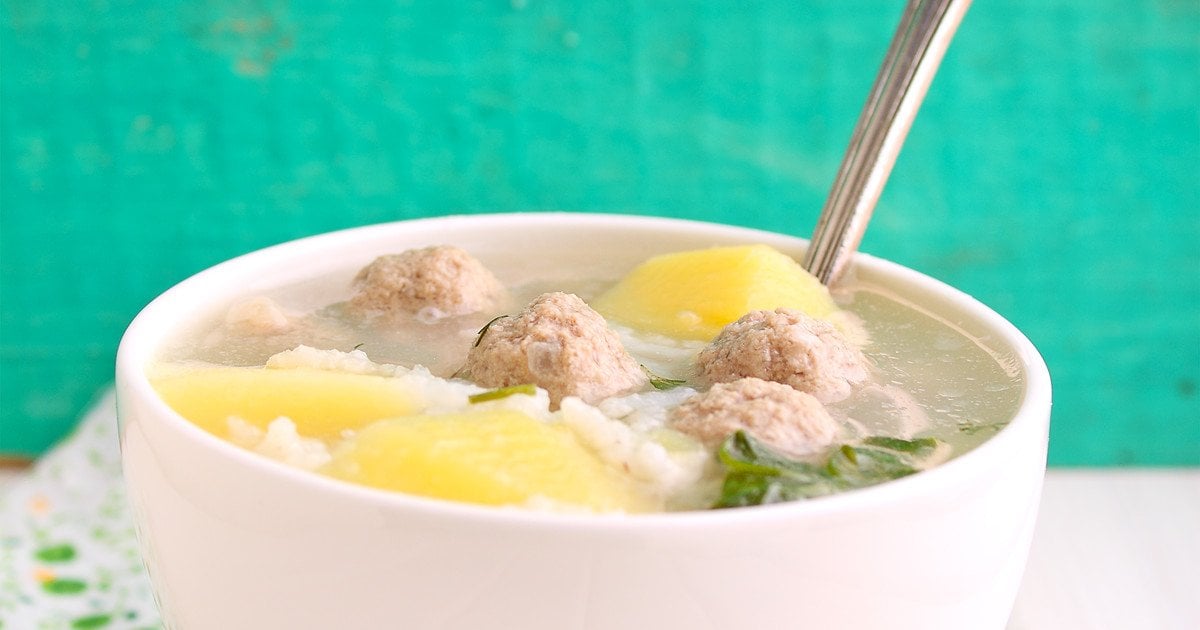 Суп із рибними фрикадельками та рисом