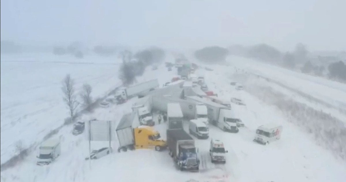 Аварія за участю 100 авто у Мічигані