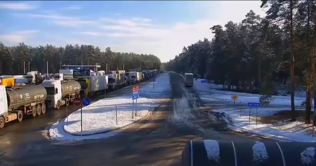 Фейк на кордоні: Білорусь "побачила" український гелікоптер на своїй території, а Київ це спростував