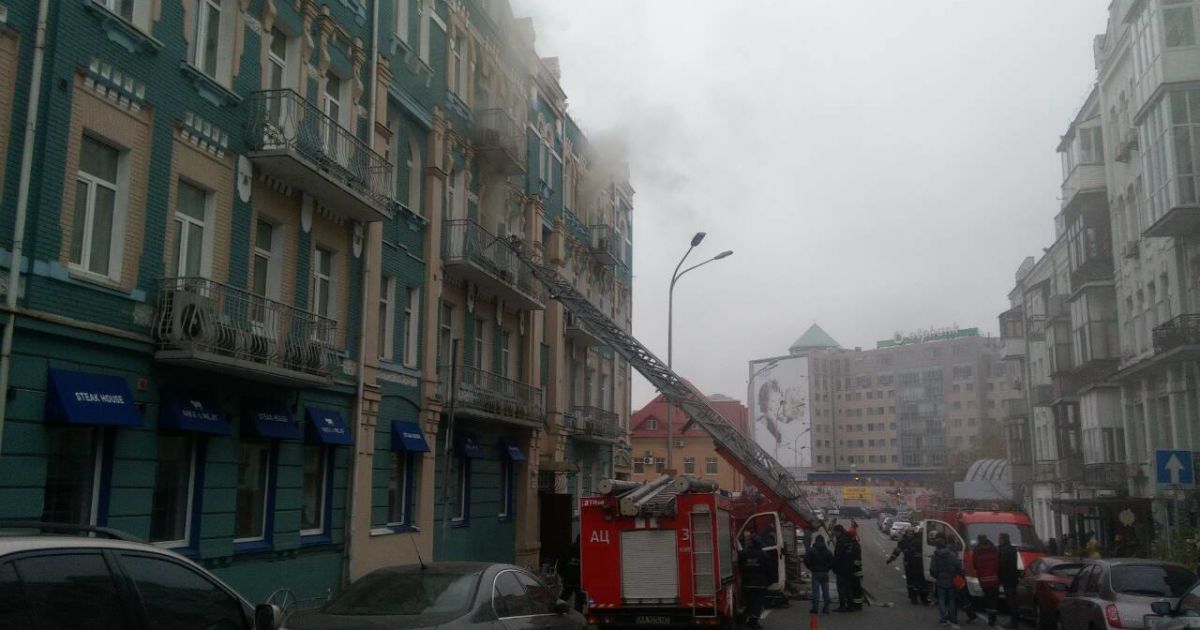 пожежа на Жилянській/володимирській_3 / © Управління ДСНС Києва