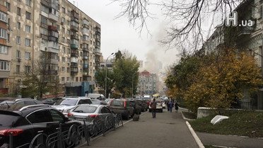 Рух найближчими вулицями ускладнено / © Фото Валерії Ковалінської/ТСН