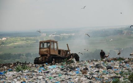 "Львовский мусор" снова путешествует по Украине: почему проблема до сих пор не решена