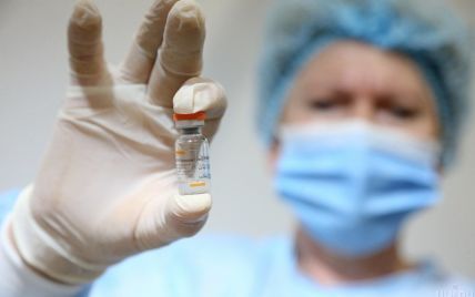 В ВОЗ предупредили о возможном появлении устойчивых к вакцинам вариантов коронавируса