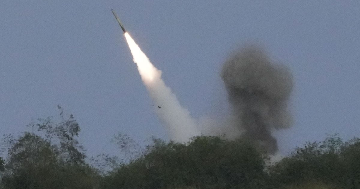 В Броварах в результате ночной атаки повреждены жилые дома.