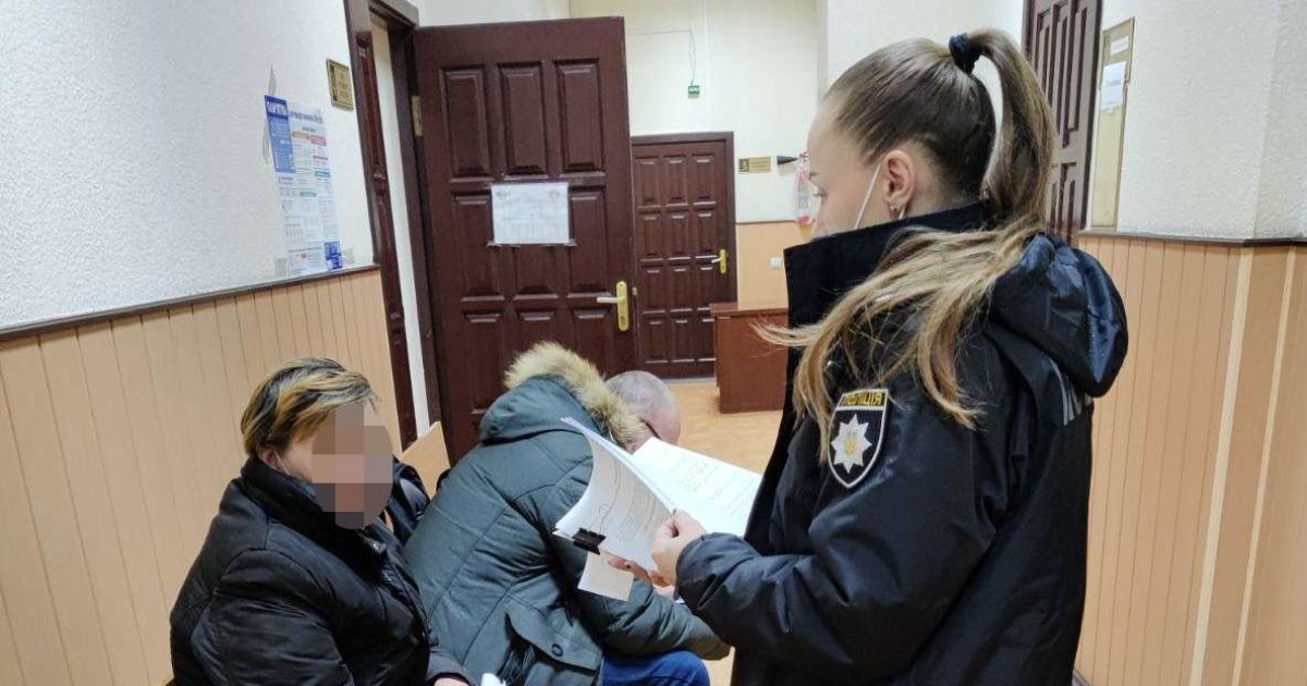 В школе – бомба: в Харькове пьяная женщина подняла на ноги полицию