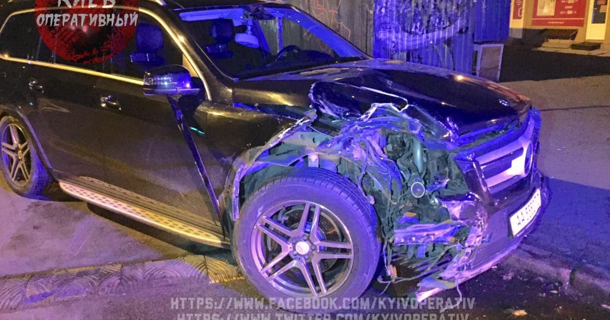 ДТП с сыном депутата Молотка: Водителя Mersedes не стали задерживать