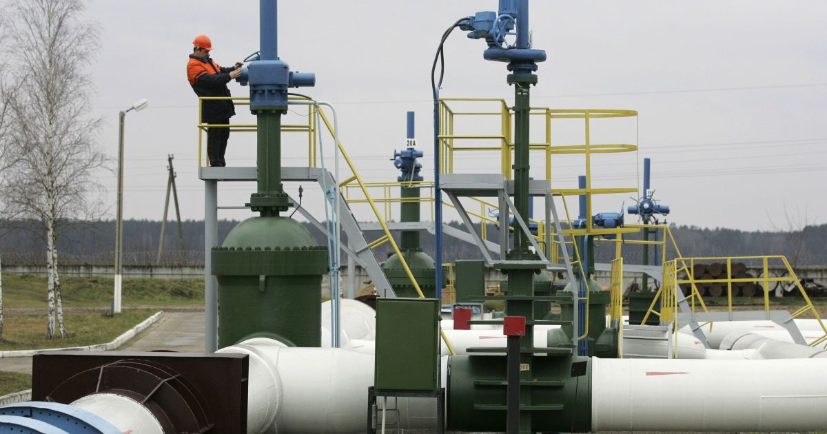 Нафтопровід