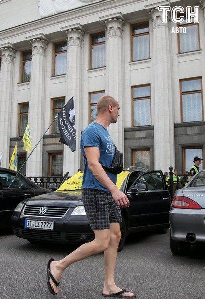 У ВР розповіли, які авто за видами пального та об'ємом двигуна ввозять українці під нульове розмитнення