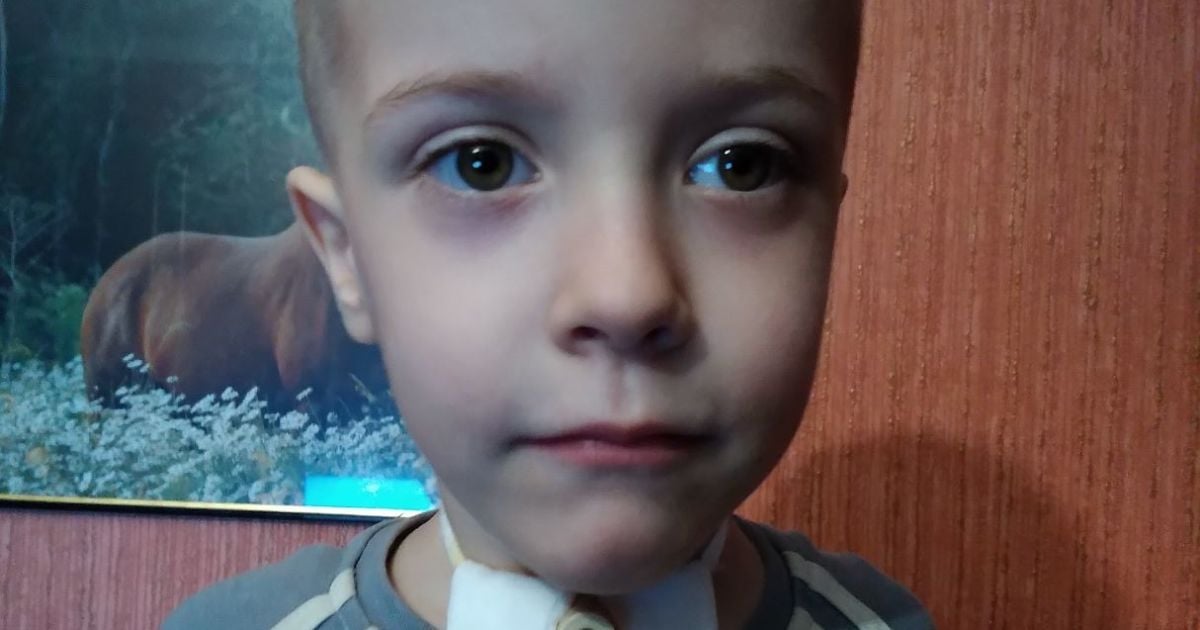 До сих пор жизнь Назара возможна была благодаря трубке в горле, но врачи теперь могут ее удалить