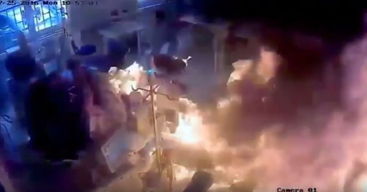 В Албанії у лікарні чоловік облив бензином та підпалив пацієнта