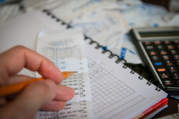 Для продавцов на OLX, Prom и Rozetka введут налоги: Кабмин принял законопроект