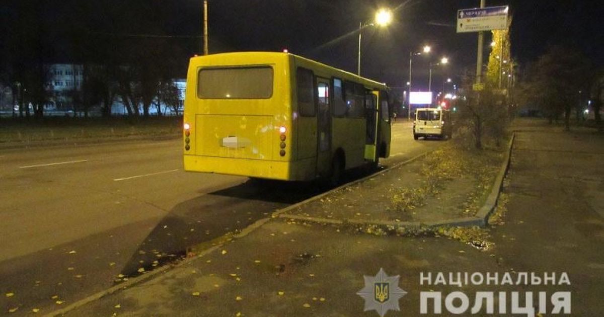 В Киеве, пока водитель отвлекся, выпивший пешеход угнал автобус "Богдан"