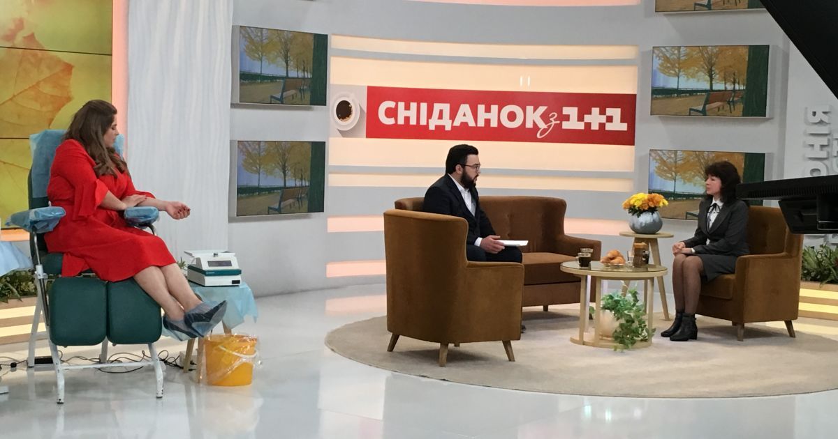 Ведуча програми "Сніданок з 1+1" Неля Шовкопляс стала донором крові під час прямого ефіру