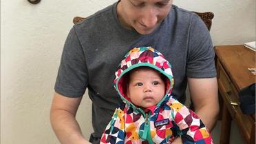 Марк самостійно водить доньку до лікаря / © facebook.com/zuck