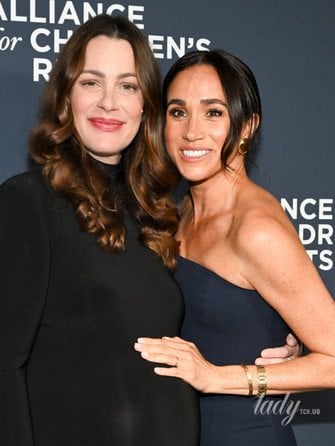 Келлі Маккі Зайфен та Меган Маркл