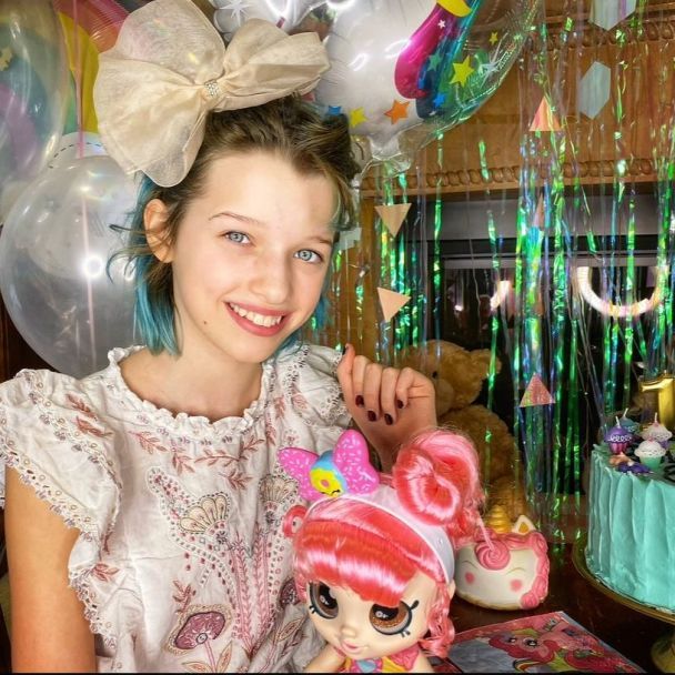 Мілла Йовович з родиною / © instagram.com/millajovovich