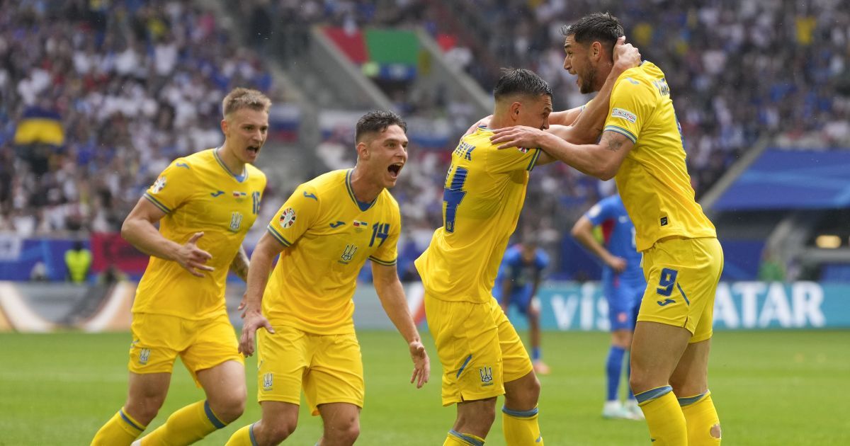 Збірна України з футболу