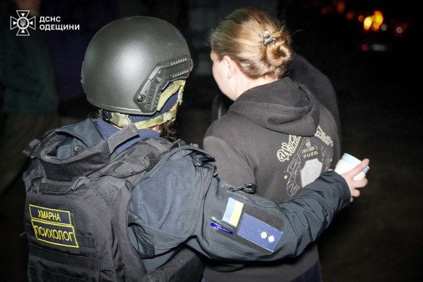 Психологи работали с жителями Одесчины после ночной атаки / © ГСЧС Украины