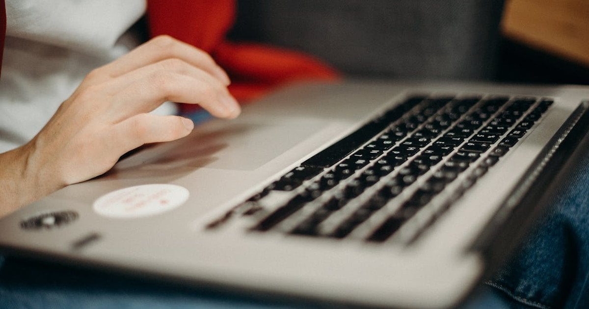 Вредно ли постоянно держать ноутбук на зарядке