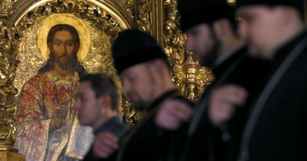 Вогонь миру передавали в соборі Святої Софії. / © УНІАН