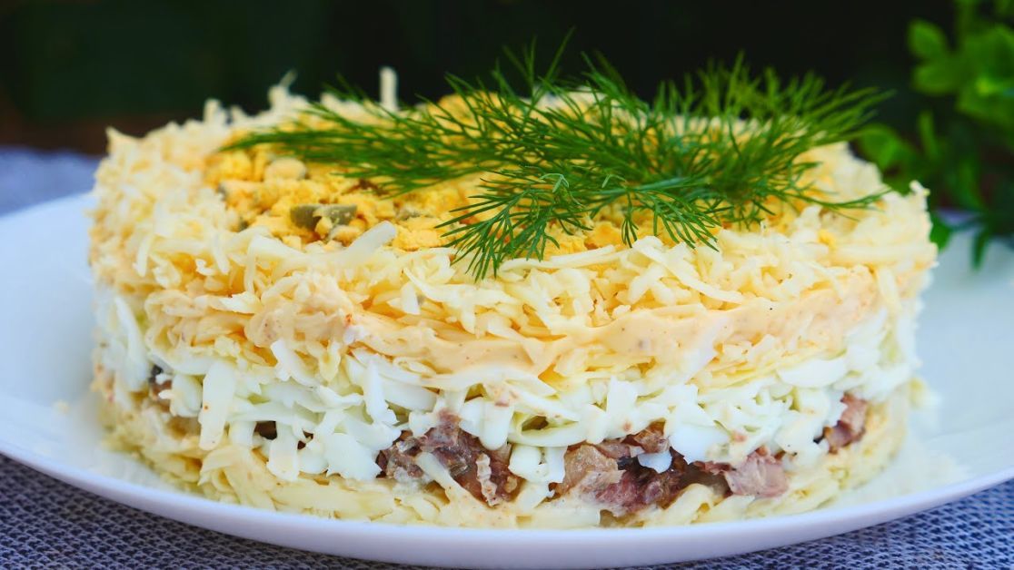 Салат из курицы с корейской морковью и кукурузой рецепт – Авторская кухня: Салаты. «Еда»