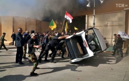 Беспорядки в Багдаде: посла США эвакуировали из дипломатической миссии