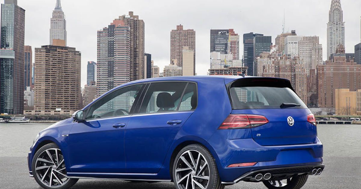 Volkswagen Golf R / © express.co.uk