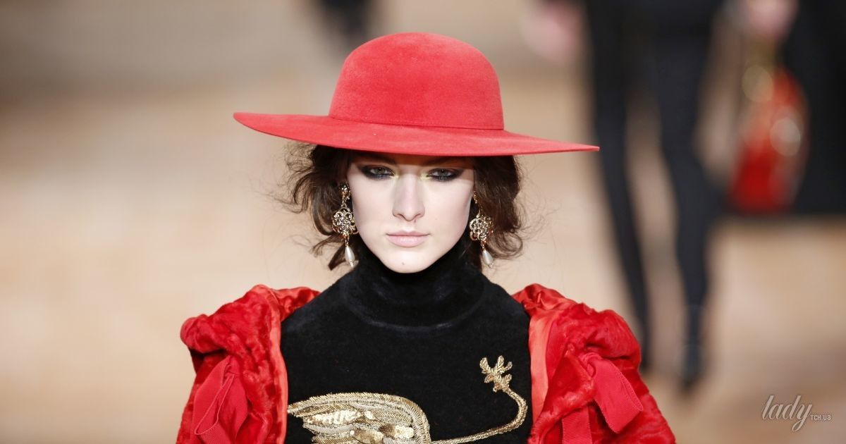 Коллекция Alberta Ferretti прет-а-порте сезона осень-зима 2017-2018
