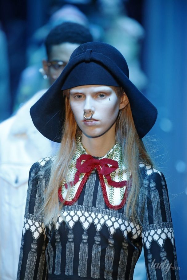 Коллекция Gucci прет-а-порте сезона осень-зима 2017-2018 / © East News