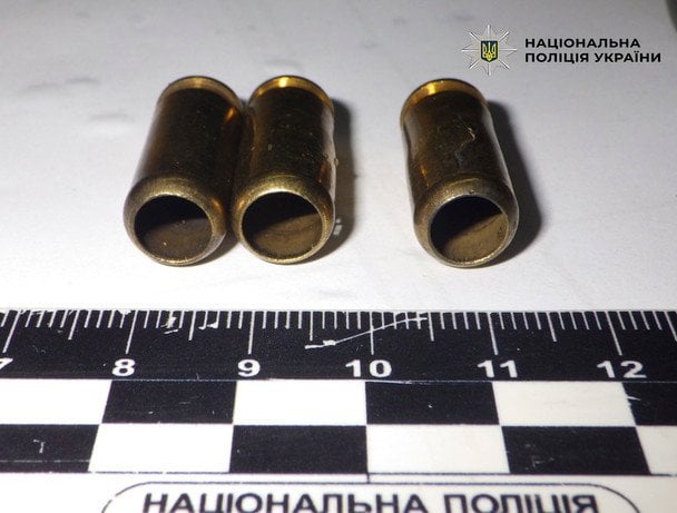 Предмети, які поліція Києва вилучила у стрільця / © Національна поліція Києва