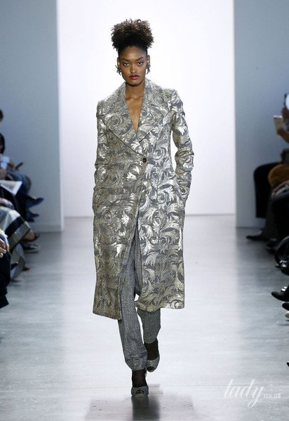 Колекція Badgley Mischka прет-а-порте сезону осінь-зима 2020-2021 / © East News