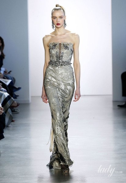 Колекція Badgley Mischka прет-а-порте сезону осінь-зима 2020-2021 / © East News