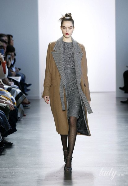 Колекція Badgley Mischka прет-а-порте сезону осінь-зима 2020-2021 / © East News