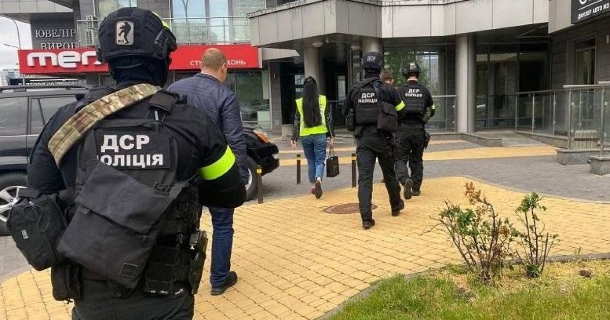 Не прошло и года: полиция сообщила о подозрении мужчинам, устроившим стрельбу в ресторане Киева