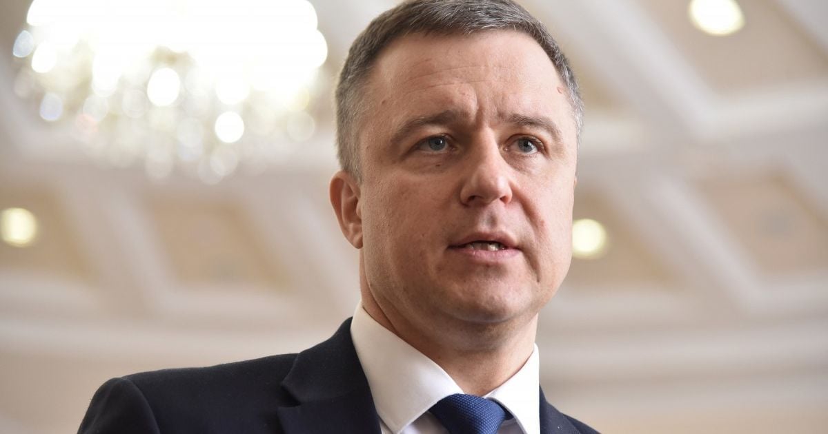 Уповноважений з прав дітей порівняв сурогатне материнство з рабством