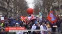 В Париже тысячи людей разных профессий снова вышли на протесты против пенсионной реформы