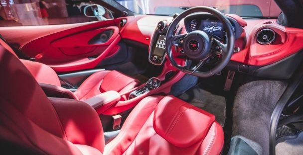 McLaren 570GT