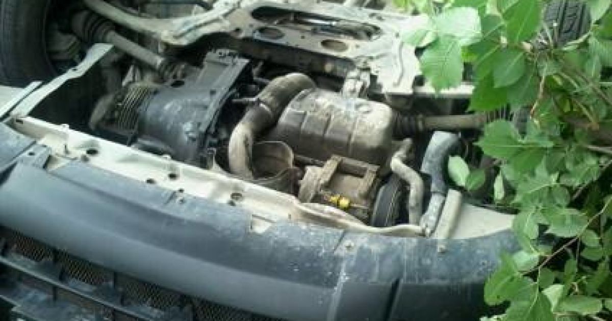 "Сумасшедшее" ДТП под Киевом. ЗАЗ на скорости протаранил и перевернул два авто