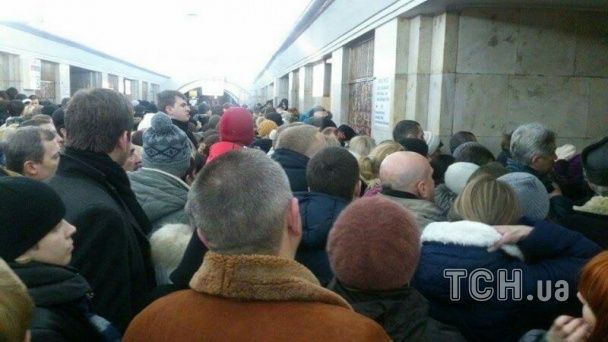 Зупинка потягів тривала 20 хвилин / © ТСН.ua