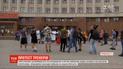Под стенами ОГА на Прикарпатье пикетировали не только работники спортклубов, но и их клиенты