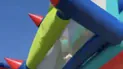 Надувной батут взлетел в воздух