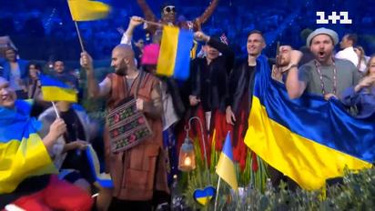 Гурт Kalush Orchestra запалив на італійській сцені півфіналу "Євробачення"