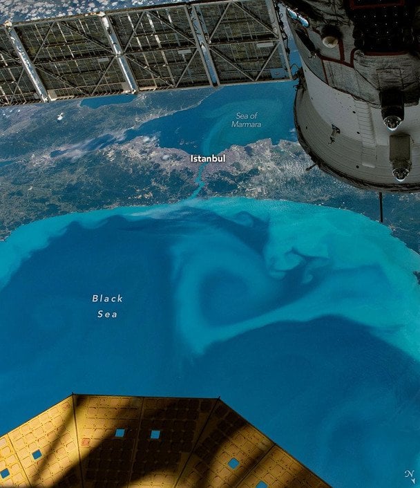 Чорне море 27 травня  / © NASA