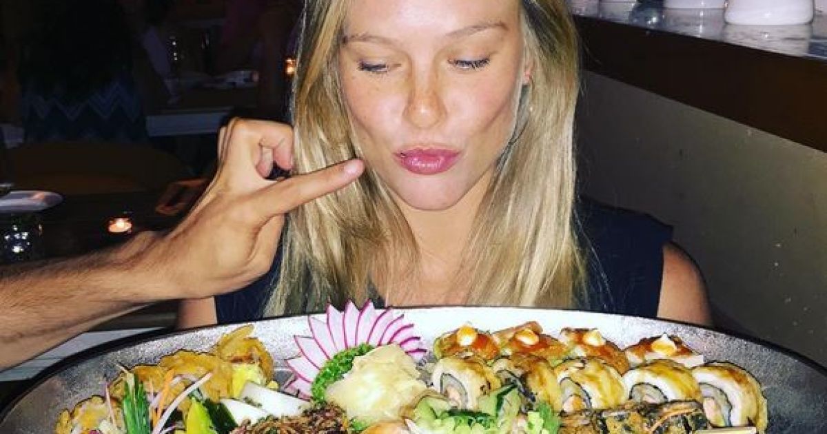 Бар Рафаэля любит роллы