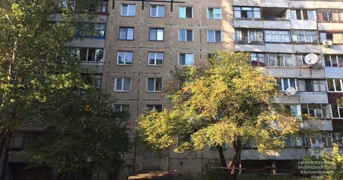 На Дніпропетровщині однорічний хлопчик випав з вікна 4-го поверху