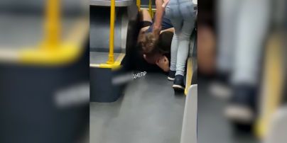 Новости Украины: в Днепре в салоне троллейбуса подрались пассажиры