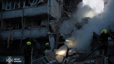 Наслідки атаки на Київ_5 / © ДСНС