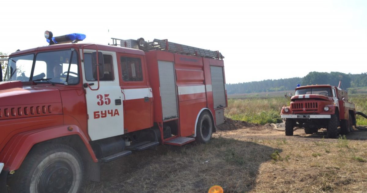 На Киевщине горит 30 гектаров торфяников / © ГСЧС