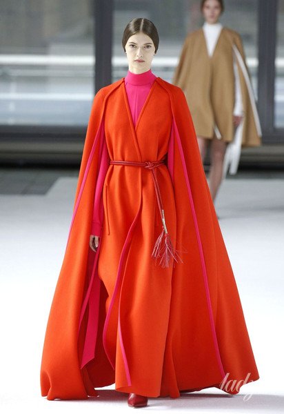 Колекція Carolina Herrera прет-а-порте сезону осінь-зима 2020-2021 / © East News